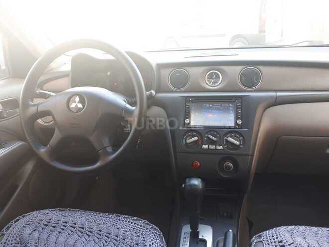 Mitsubishi Outlander 2003, 197,862 km - 2.5 l - Bakı