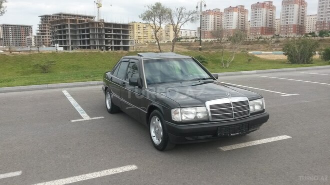 Mercedes 190 1991, 275,000 km - 2.0 l - Sumqayıt