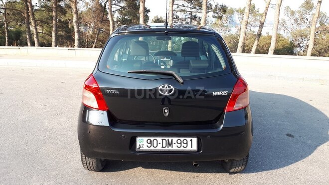Toyota Yaris 2008, 135,000 km - 1.3 l - Bakı