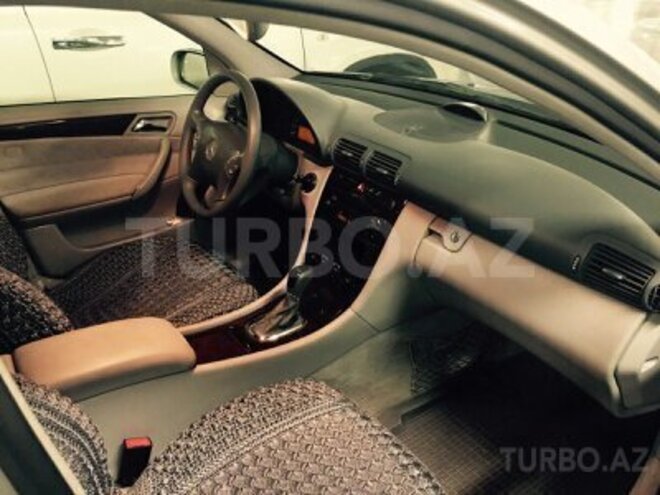 Mercedes C 200 2001, 210,000 km - 2.0 l - Bakı