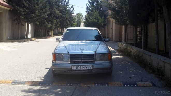 Mercedes E 250 1992, 245,000 km - 2.5 l - Bakı