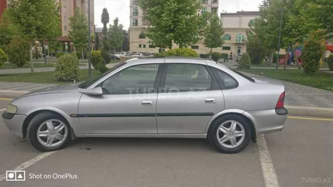 Opel Vectra 1996, 229,000 km - 2.0 l - Gəncə
