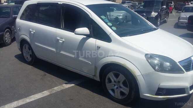 Opel Zafira 2005, 275,000 km - 1.9 l - Bakı