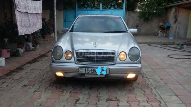 Mercedes E 200 1997, 242,000 km - 2.0 л - Cəlilabad