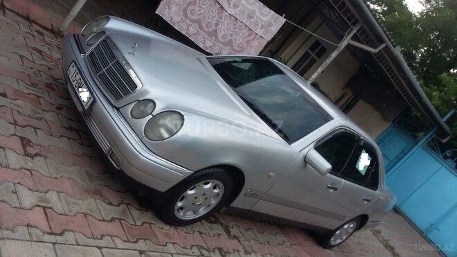 Mercedes E 200 1997, 242,000 km - 2.0 л - Cəlilabad