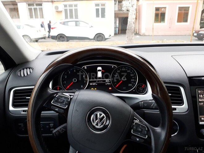 Volkswagen Touareg 2010, 110,000 km - 3.6 l - Bakı