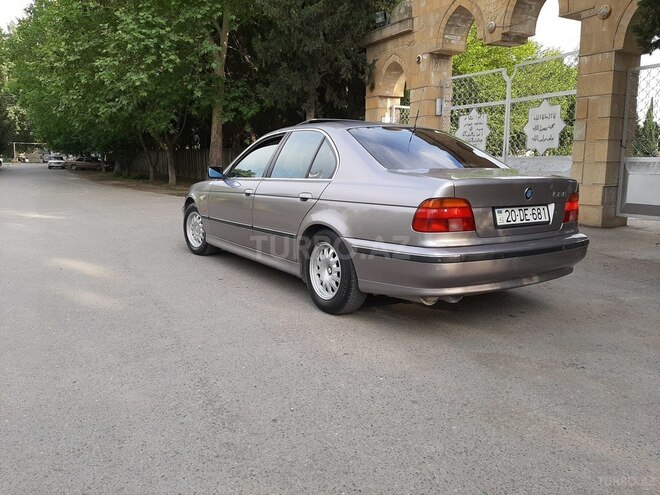 BMW 528 1996, 376,000 km - 2.8 l - Mingəçevir