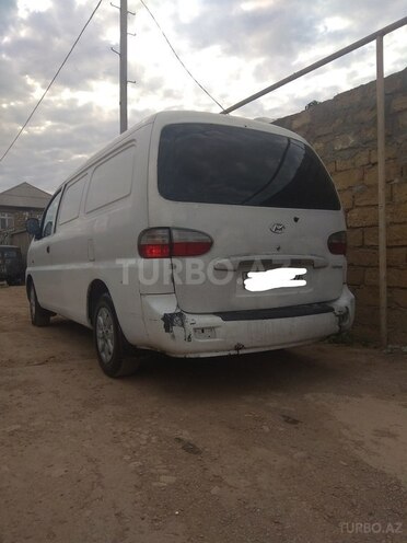 Hyundai H-1 2005, 180,424 km - 2.5 l - Bakı