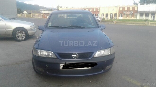 Opel Vectra 1996, 178,000 km - 1.6 l - Zaqatala