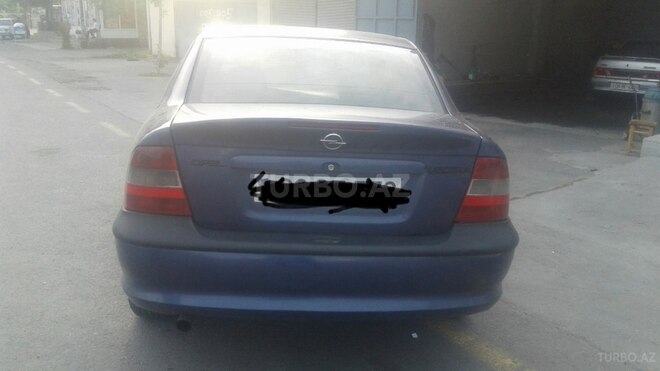 Opel Vectra 1996, 178,000 km - 1.6 l - Zaqatala