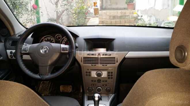 Opel Astra 2005, 247,000 km - 1.6 l - Bakı