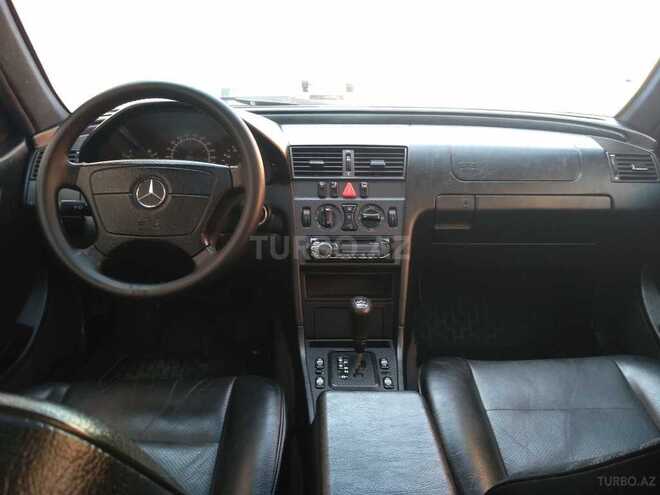 Mercedes C 230 2000, 300,000 km - 2.3 l - Zaqatala