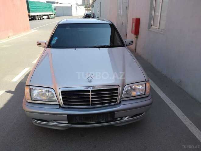 Mercedes C 230 2000, 300,000 km - 2.3 l - Zaqatala