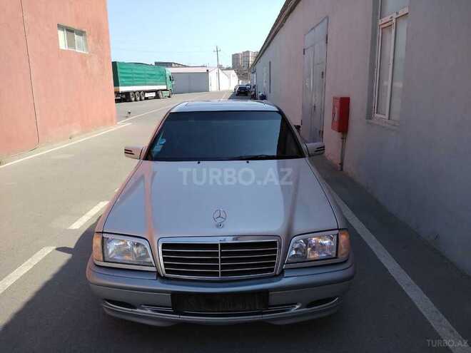 Mercedes C 230 2000, 300,000 km - 2.3 l - Zaqatala