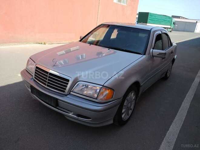Mercedes C 230 2000, 300,000 km - 2.3 l - Zaqatala