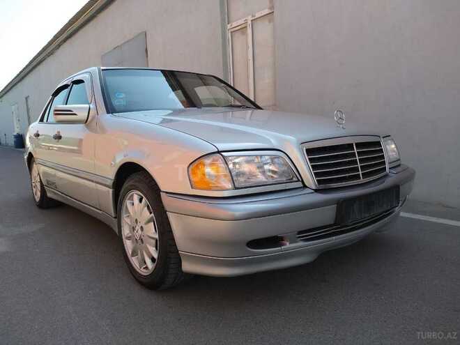 Mercedes C 230 2000, 300,000 km - 2.3 l - Zaqatala