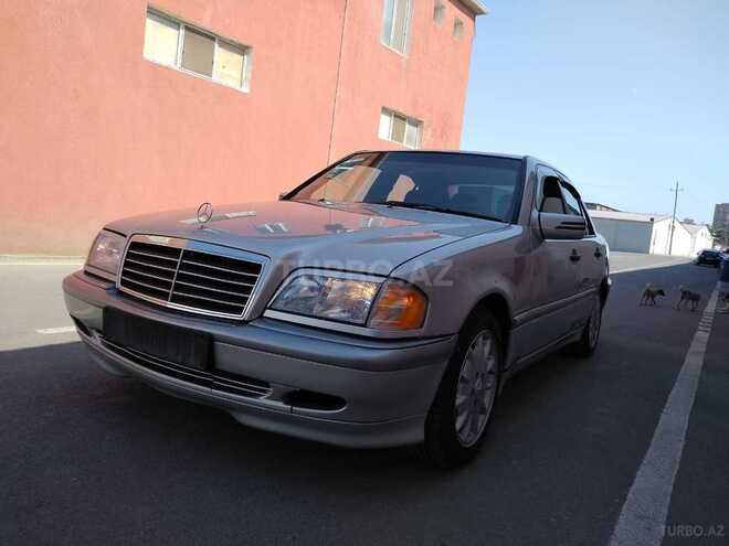Mercedes C 230 2000, 300,000 km - 2.3 l - Zaqatala