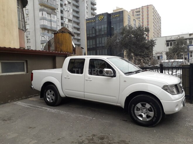 Nissan Navara 2013, 21,000 km - 2.5 l - Bakı