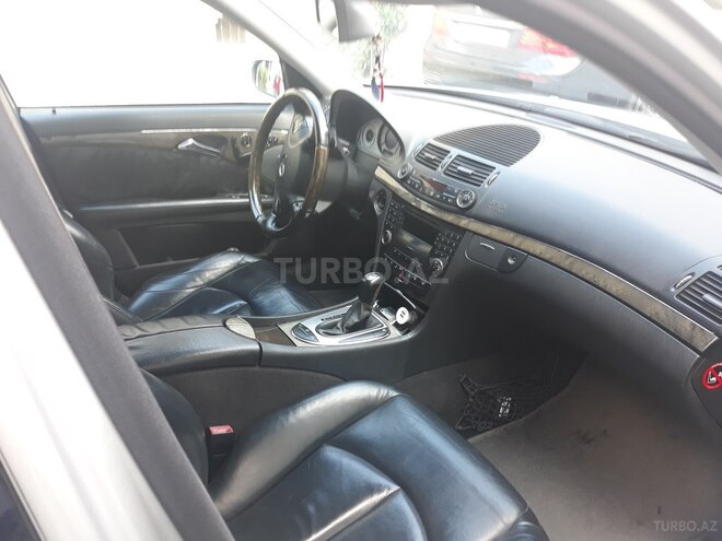Mercedes E 500 2002, 263,000 km - 5.0 l - Bakı