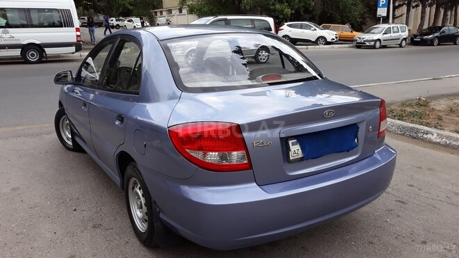 Kia Rio 2003, 80,000 km - 1.4 l - Bakı