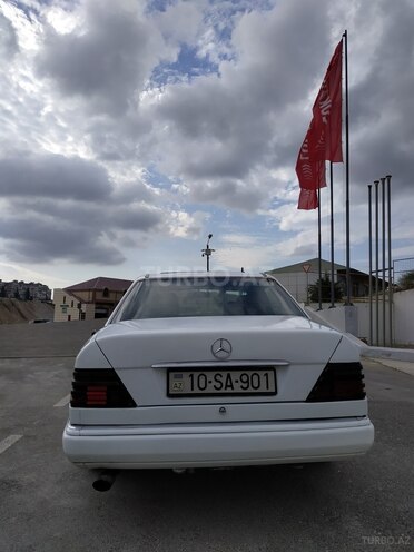 Mercedes E 300 1992, 250,000 km - 0.3 л - Bakı