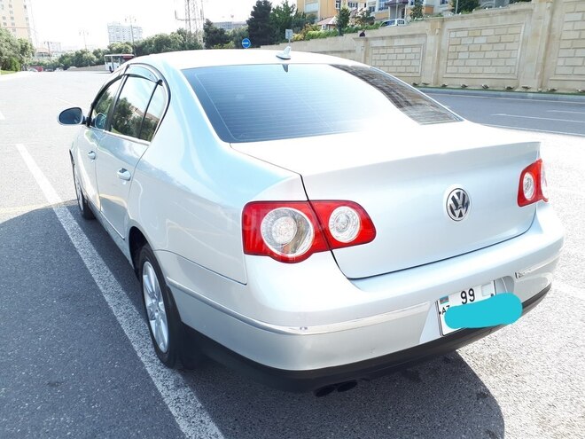 Volkswagen Passat 2006, 300,000 km - 2.0 l - Bakı