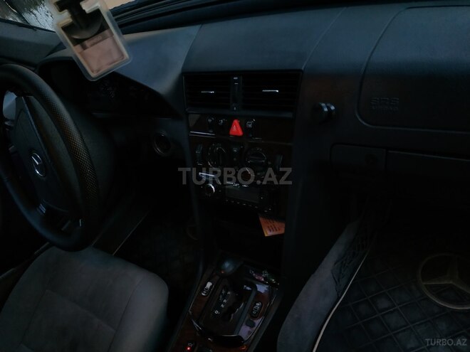 Mercedes C 220 2000, 300,000 km - 2.2 l - Bakı