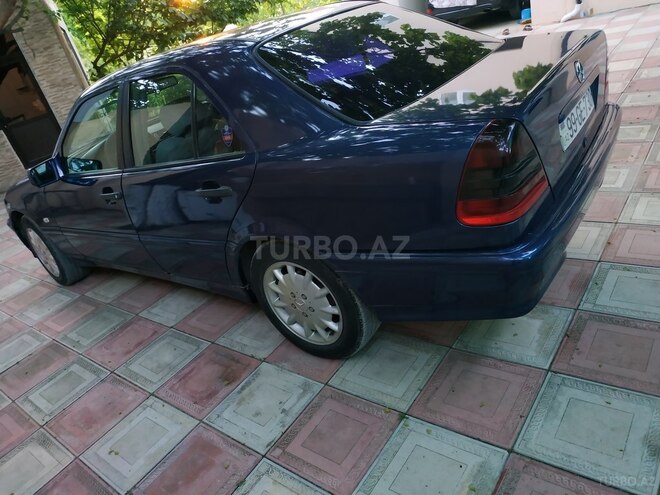 Mercedes C 220 2000, 300,000 km - 2.2 l - Bakı