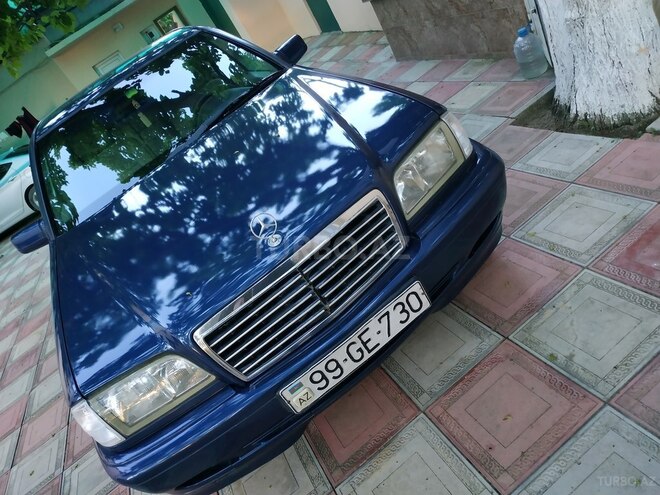 Mercedes C 220 2000, 300,000 km - 2.2 l - Bakı