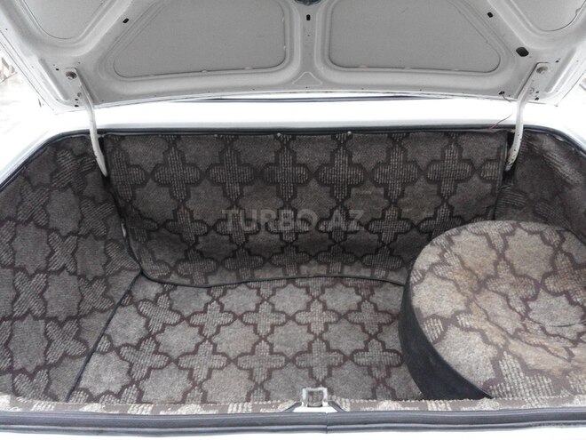 GAZ 24-10 1986, 130,000 km - 2.4 l - Yevlax
