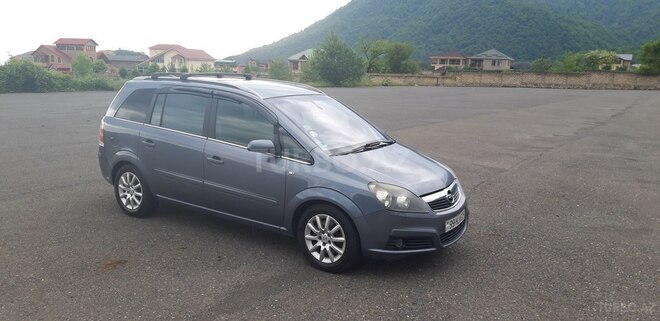 Opel Zafira 2005, 292,125 km - 2.2 l - Bakı