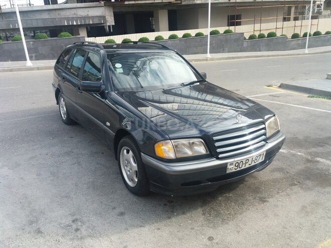 Mercedes C 220 2001, 390,000 km - 2.2 l - Bakı