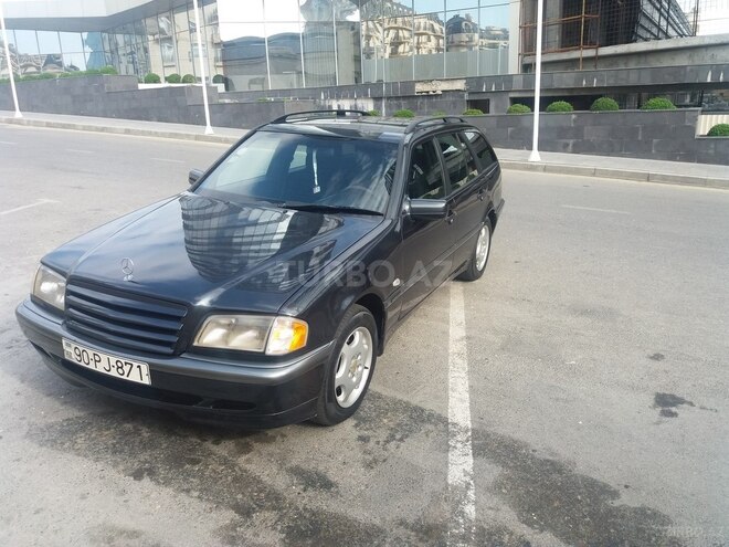 Mercedes C 220 2001, 390,000 km - 2.2 l - Bakı