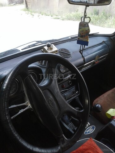 LADA (VAZ) 2106 1983, 565,580 km - 1.5 l - Salyan