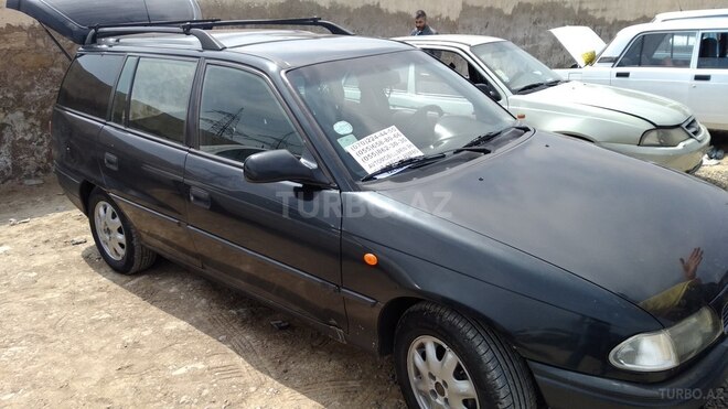 Opel Astra 1998, 186,000 km - 2.0 l - Bakı