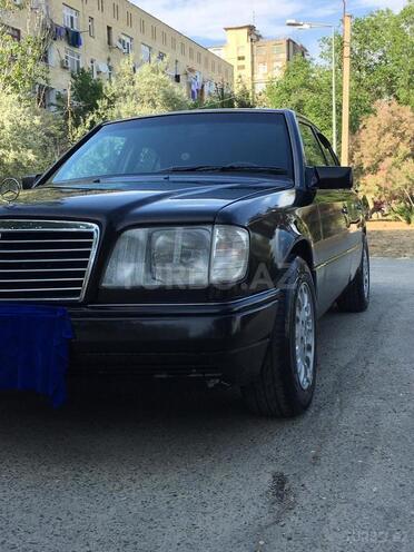 Mercedes E 220 1994, 325,000 km - 2.2 л - Bakı