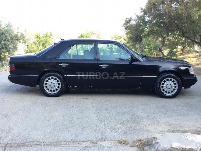 Mercedes E 220 1994, 325,000 km - 2.2 л - Bakı