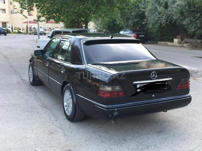 Mercedes E 220 1994, 325,000 km - 2.2 л - Bakı