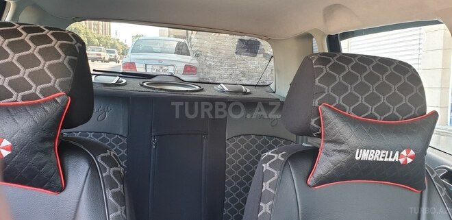 Volkswagen Polo 2004, 204,000 km - 1.4 l - Bakı