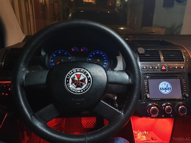 Volkswagen Polo 2004, 204,000 km - 1.4 l - Bakı