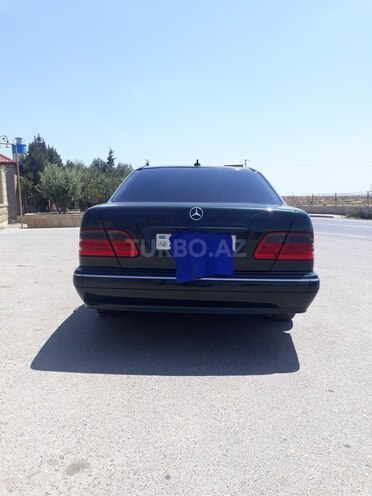 Mercedes E 280 1999, 265,490 km - 2.8 л - Sumqayıt
