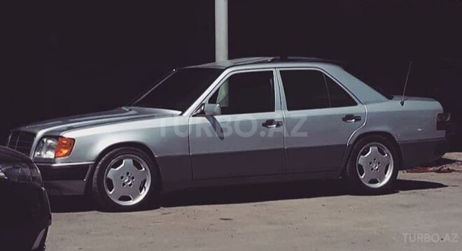 Mercedes E 220 1993, 400,124 km - 2.2 л - Bakı