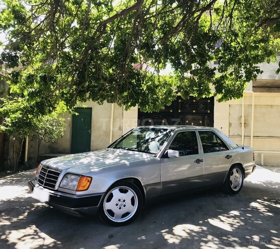 Mercedes E 220 1993, 400,124 km - 2.2 л - Bakı