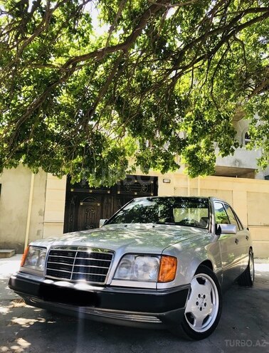 Mercedes E 220 1993, 400,124 km - 2.2 л - Bakı