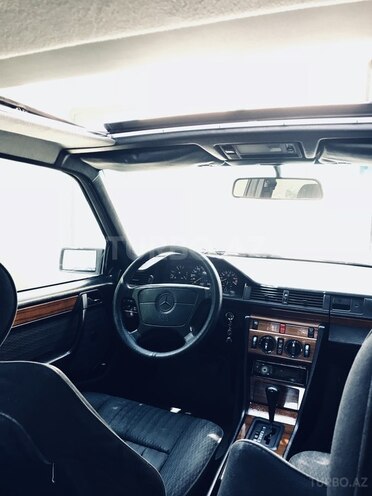 Mercedes E 220 1993, 400,124 km - 2.2 л - Bakı
