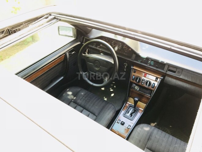 Mercedes E 220 1993, 400,124 km - 2.2 л - Bakı
