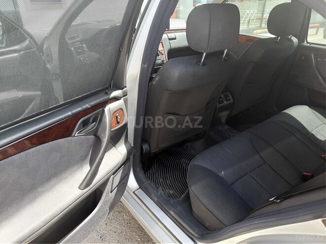 Mercedes E 220 2001, 310,000 km - 2.2 l - Gəncə