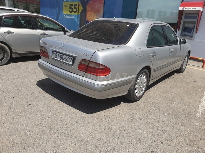 Mercedes E 220 2001, 310,000 km - 2.2 l - Gəncə