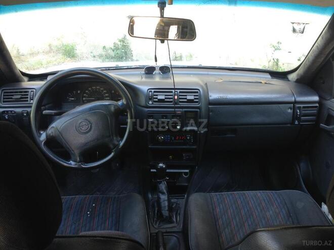 Opel Vectra 1994, 380,000 km - 2.0 l - Bakı