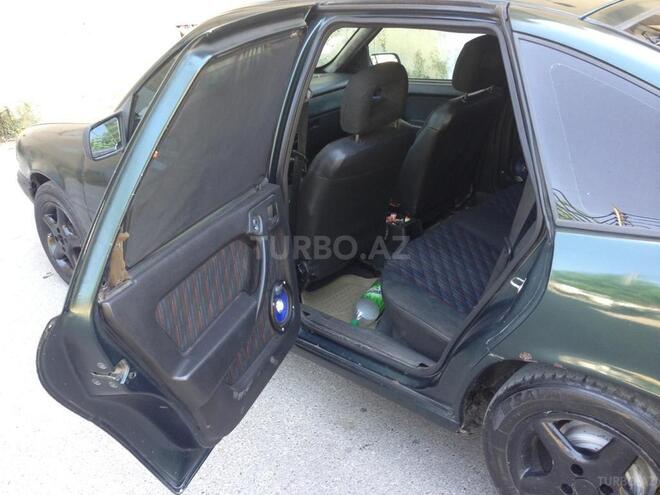 Opel Vectra 1994, 380,000 km - 2.0 l - Bakı